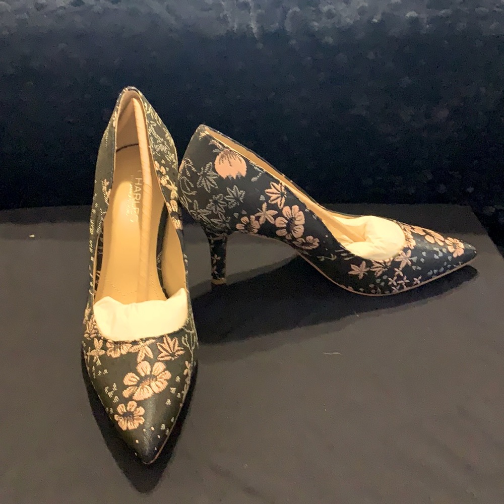 Charles by Charles David navy floral embroidered pumps